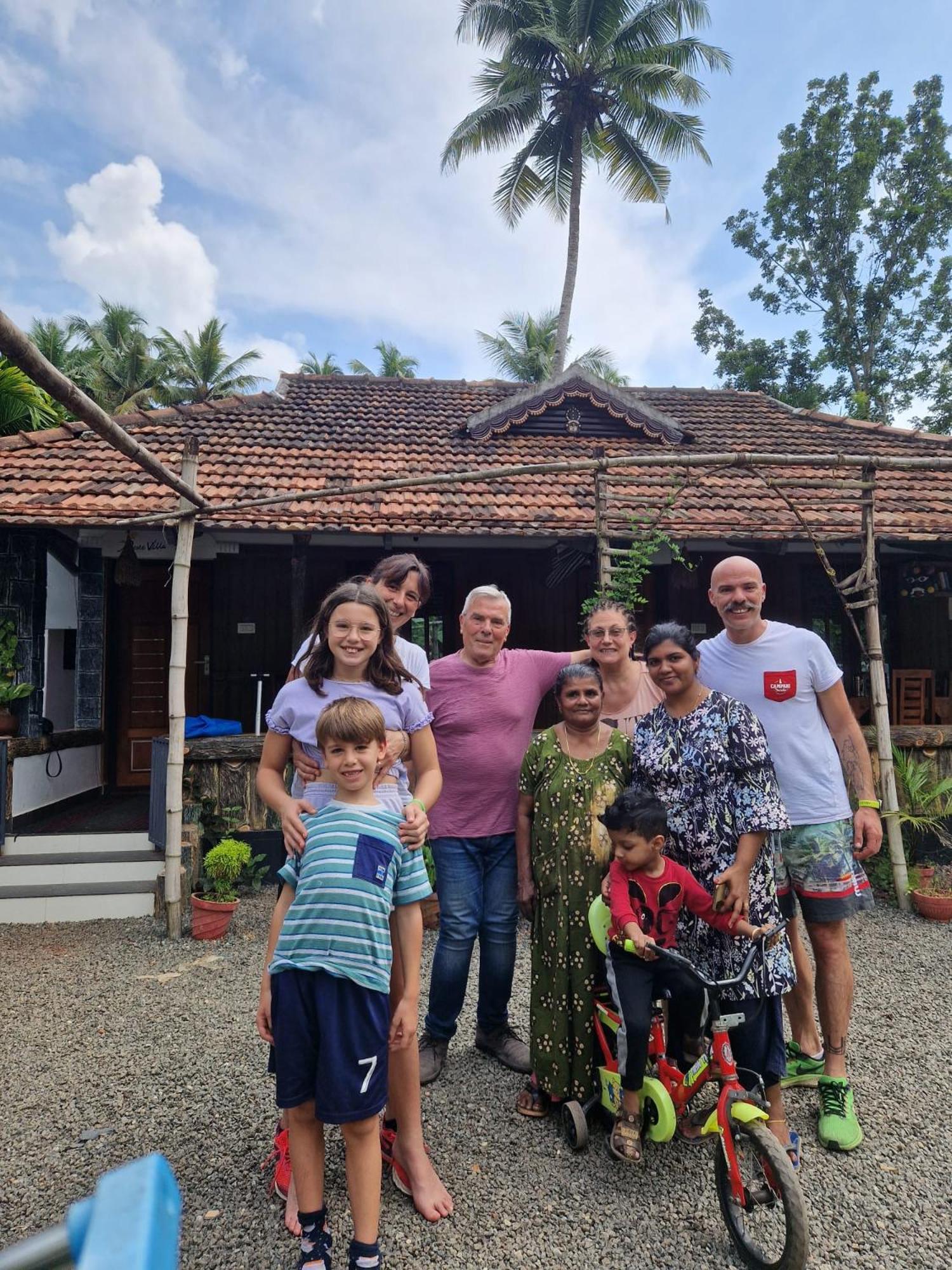 Mundro Garden Homestay Mundrothuruth ภายนอก รูปภาพ
