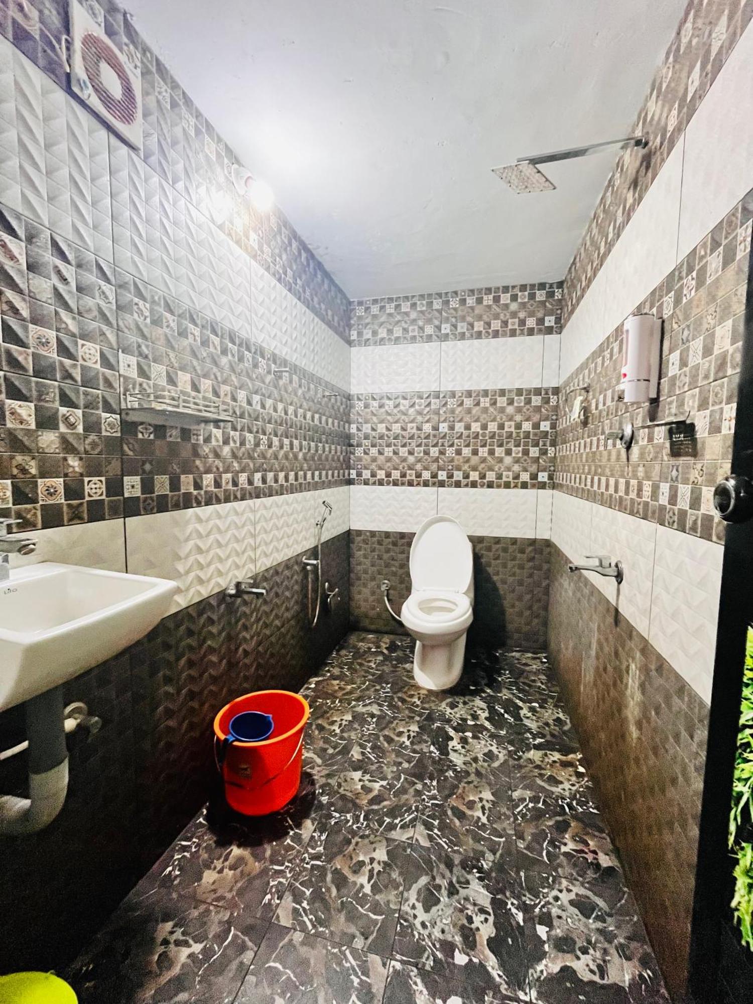 Mundro Garden Homestay Mundrothuruth ภายนอก รูปภาพ